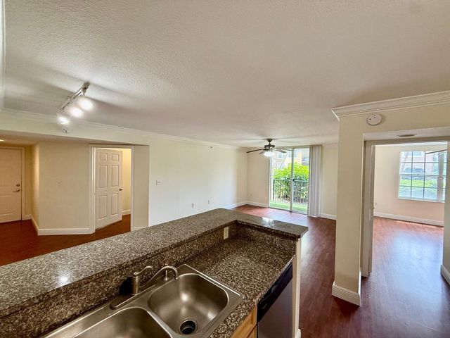 15135 Michelangelo Boulevard 105, Delray Beach, FL 33446