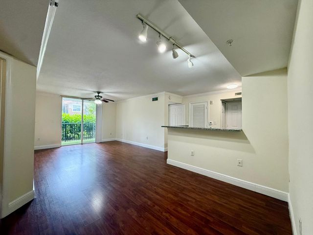 15135 Michelangelo Boulevard 105, Delray Beach, FL 33446