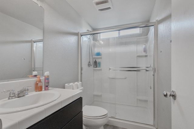 3886 Trieste Cir, Stockton, CA 95205