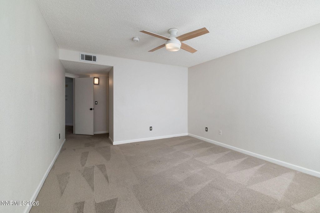 Image 11 of property listing at 2875 Idlewild Drive 62, Reno, NV 89509