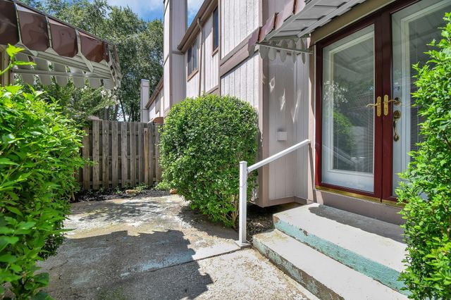 597 Farler Drive, B, Columbus, OH 43213
