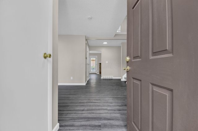 597 Farler Drive, B, Columbus, OH 43213
