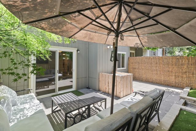 5233 Lake Knoll Ln, Fair Oaks, CA 95628