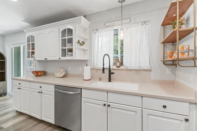 5233 Lake Knoll Ln, Fair Oaks, CA 95628