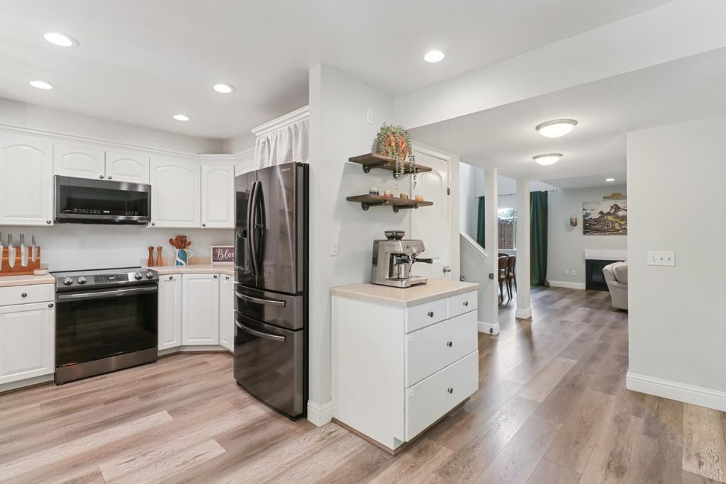 5233 Lake Knoll Ln, Fair Oaks, CA 95628