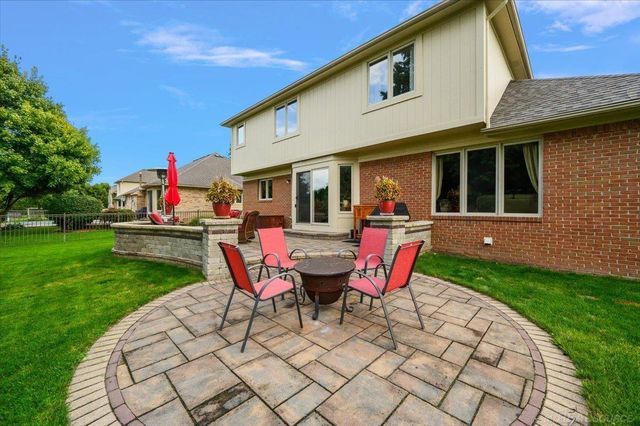 54767 Waubay Drive, Macomb Twp, MI 48042