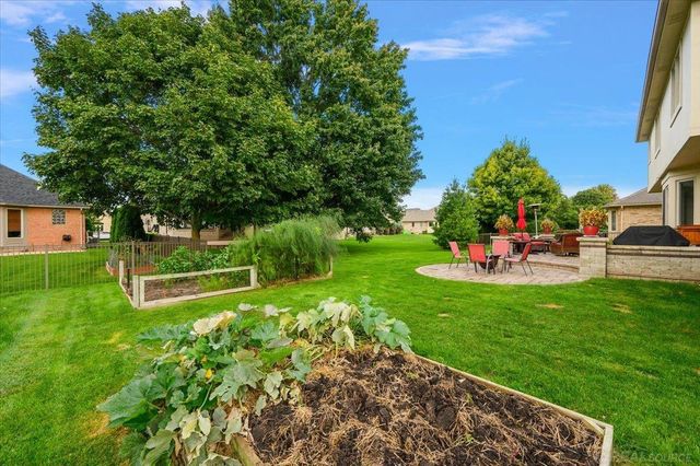 54767 Waubay Drive, Macomb Twp, MI 48042