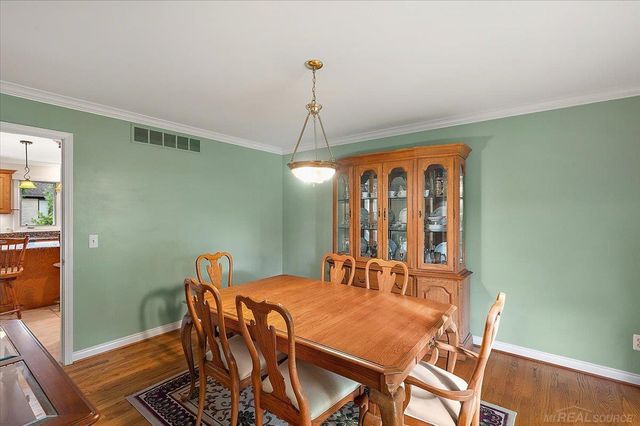 54767 Waubay Drive, Macomb Twp, MI 48042