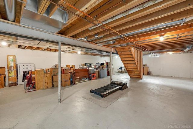 54767 Waubay Drive, Macomb Twp, MI 48042