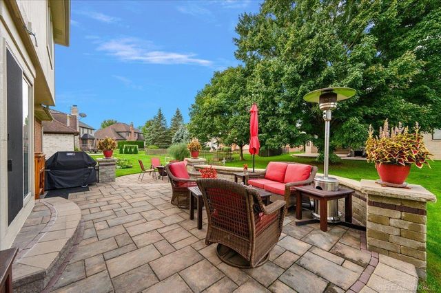 54767 Waubay Drive, Macomb Twp, MI 48042
