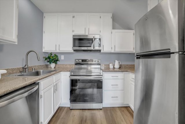 62 Glenwood, Hercules, CA 94547