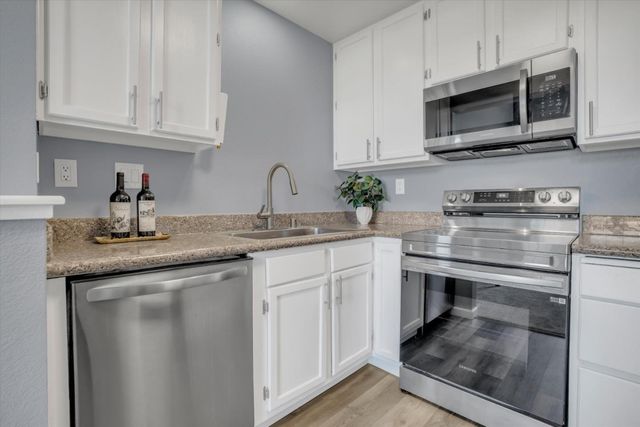 62 Glenwood, Hercules, CA 94547