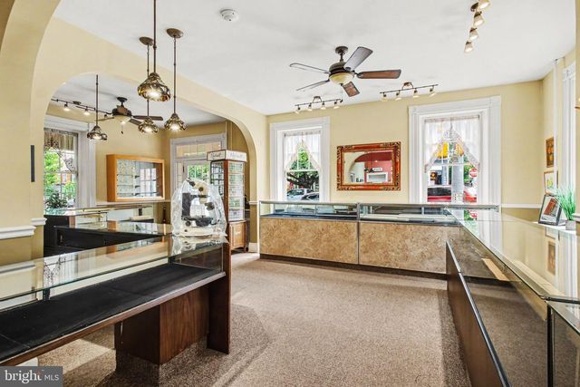 50 S BROAD ST, Lititz, PA 17543