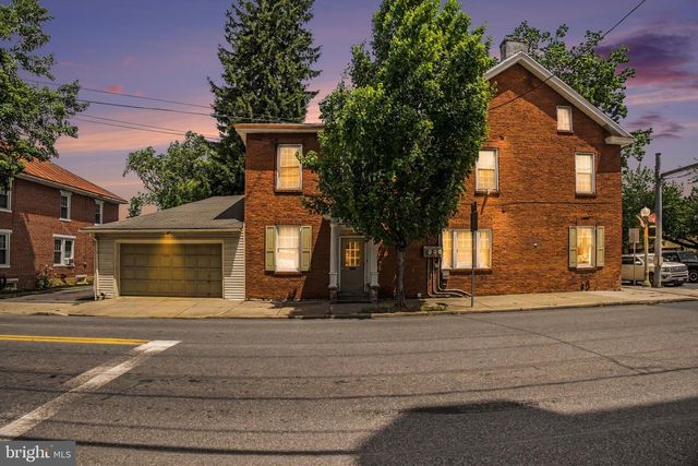 50 S BROAD ST, Lititz, PA 17543