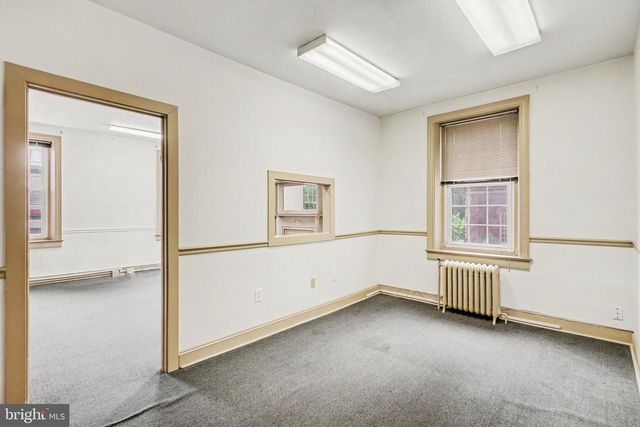 50 S BROAD ST, Lititz, PA 17543