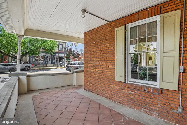 50 S BROAD ST, Lititz, PA 17543