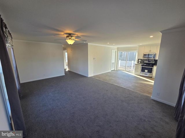 24 GOLFVIEW DR, Quakertown, PA 18951