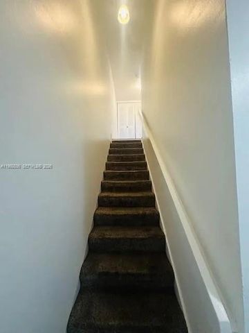 9351 Fontainebleau Blvd B409, Miami, FL 33172