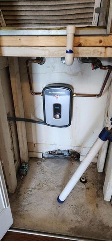 180 Lake Dora Drive, West Palm Beach, FL 33411