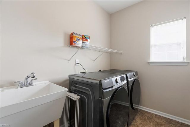 1824 Heald WAY, Virginia Beach, VA 23464