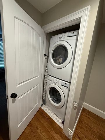 394 W Second St 394, Boston, MA 02127