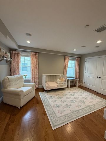 394 W Second St 394, Boston, MA 02127