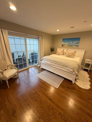 394 W Second St 394, Boston, MA 02127