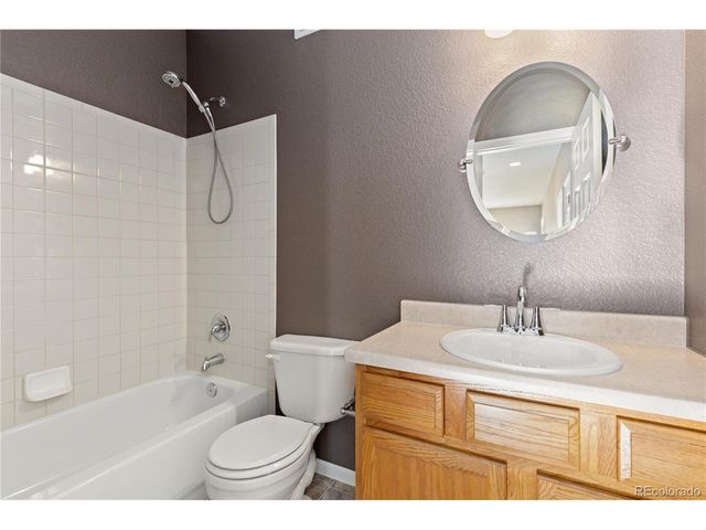 6701 S Versailles Way 106, Aurora, CO 80016