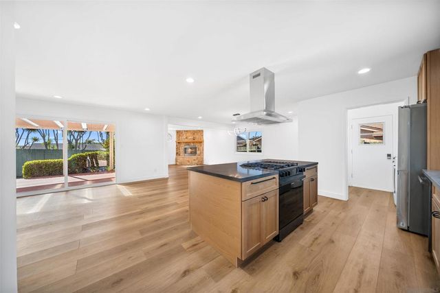 5017 Mount Gaywas Dr, Clairemont Mesa, CA 92117