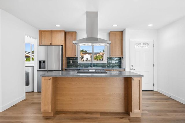 5017 Mount Gaywas Dr, Clairemont Mesa, CA 92117