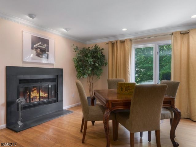 5 Bourbon St, Wayne Twp., NJ 07470