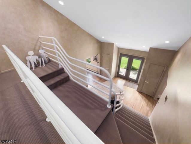 5 Bourbon St, Wayne Twp., NJ 07470