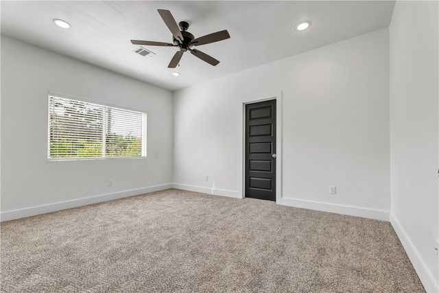 211 Lynn Drive 101, Bryan, TX 77801