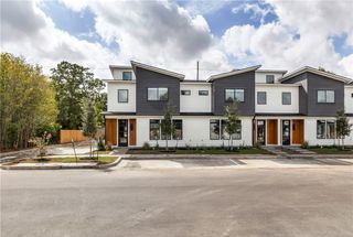 211 Lynn Drive 101, Bryan, TX 77801