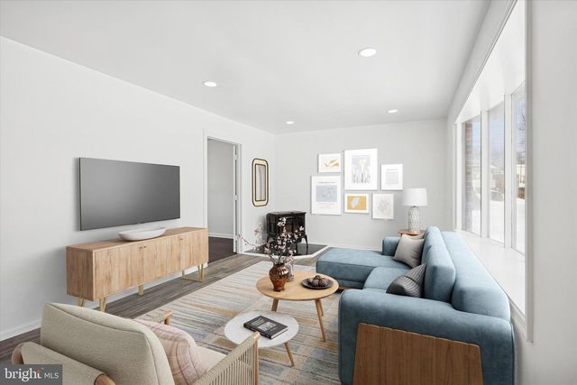 914 AVENUE D, Langhorne, PA 19047