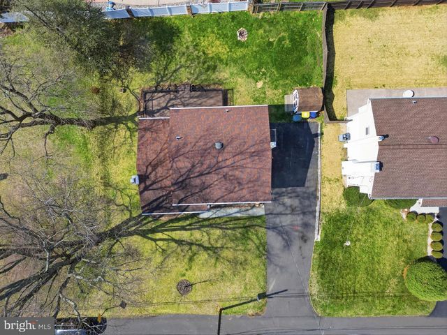 914 AVENUE D, Langhorne, PA 19047