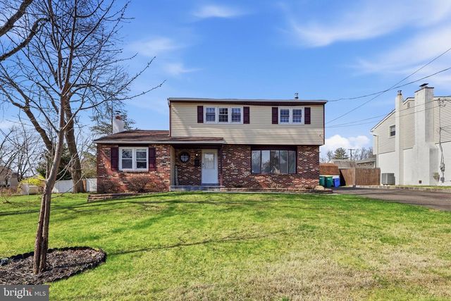 914 AVENUE D, Langhorne, PA 19047