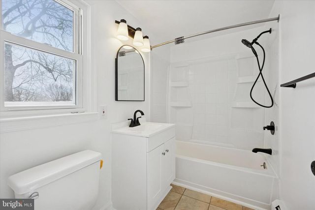 914 AVENUE D, Langhorne, PA 19047