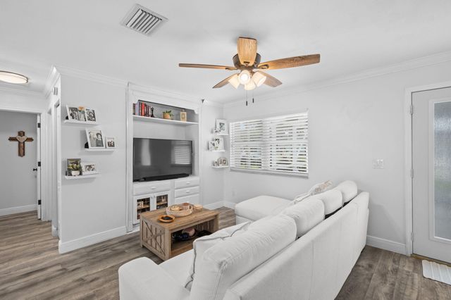 265 SE Todd Avenue, Port St. Lucie, Port St Lucie, FL 34983