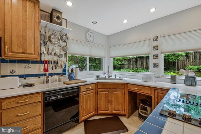 22 BANNISTER CT, Gaithersburg, MD 20879