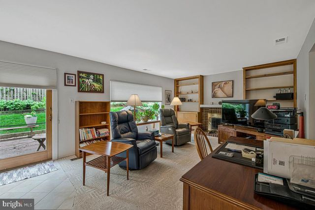 22 BANNISTER CT, Gaithersburg, MD 20879