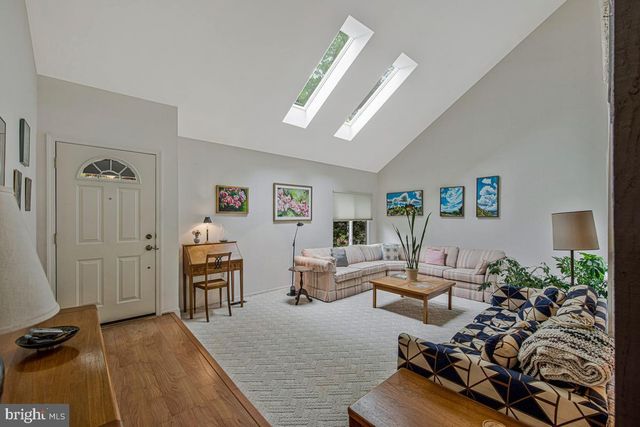 22 BANNISTER CT, Gaithersburg, MD 20879