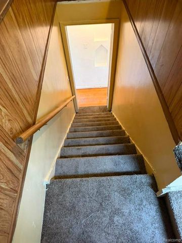 7323 Mettetal Street, Detroit, MI 48228