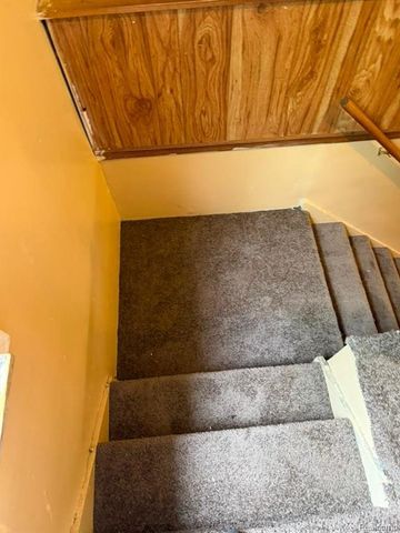 7323 Mettetal Street, Detroit, MI 48228