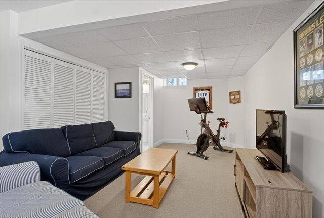 255 Burlington Avenue, Wilmington, MA 01887