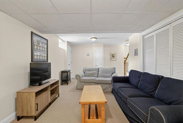 255 Burlington Avenue, Wilmington, MA 01887