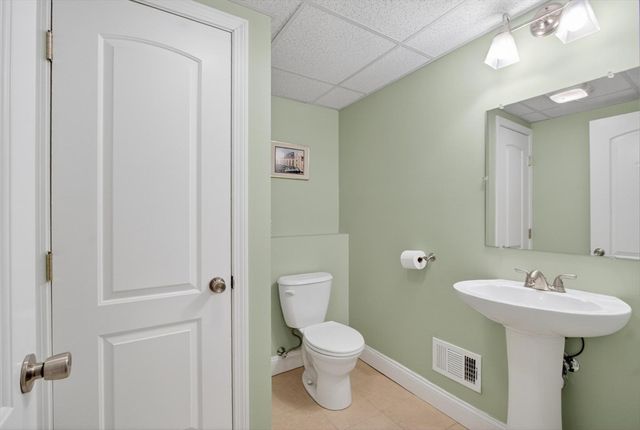 255 Burlington Avenue, Wilmington, MA 01887