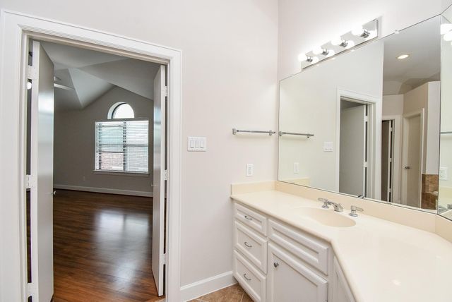 3626 Main Plaza Drive, Houston, TX 77025