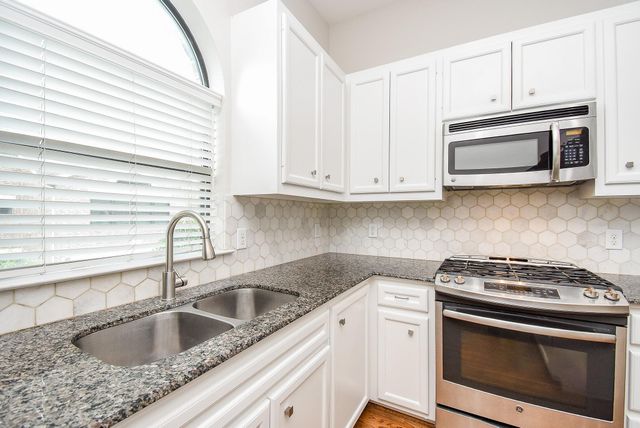 3626 Main Plaza Drive, Houston, TX 77025