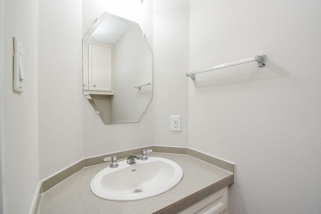 3626 Main Plaza Drive, Houston, TX 77025